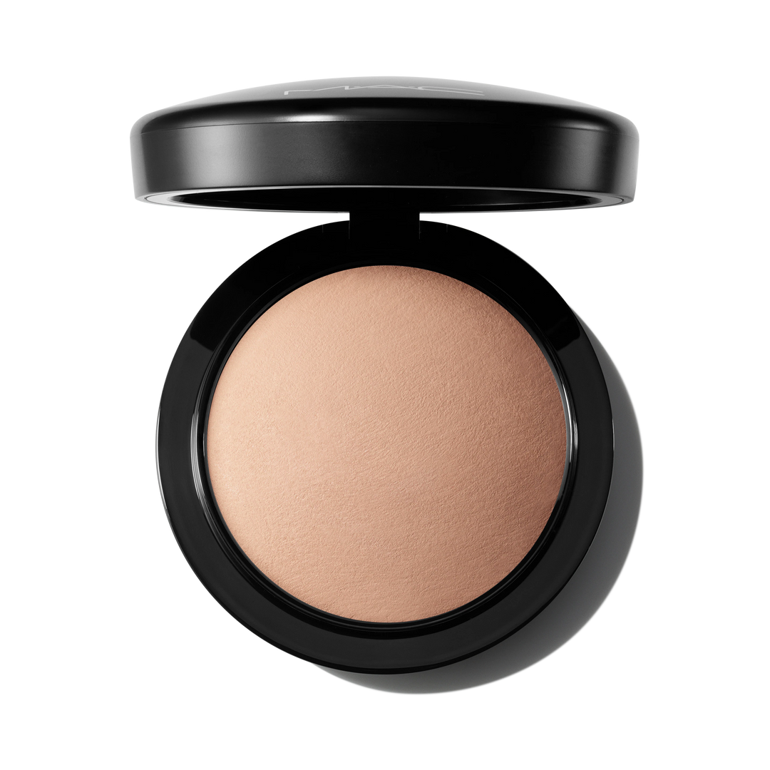 MAC Cosmetics - Mineral Skineralize Skinfinish Natural